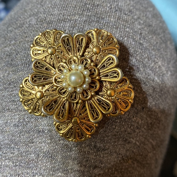 Vintage Tacoa bridal brooch gold tone and pearl - Picture 3 of 4